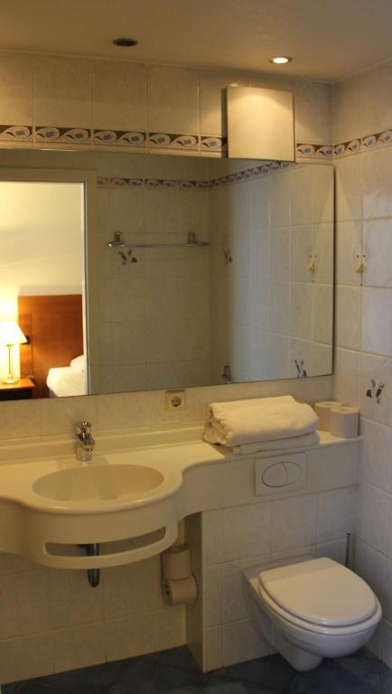 Hotel Alfa Amesterdão Quarto foto